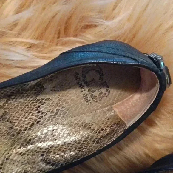 🌹Gianni Bini slip on flats🎉 - Picture 3 of 7